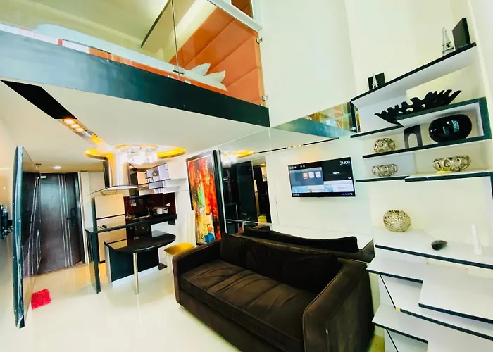 2316 Two Bedroom Loft Type Unit Good For 10 Person