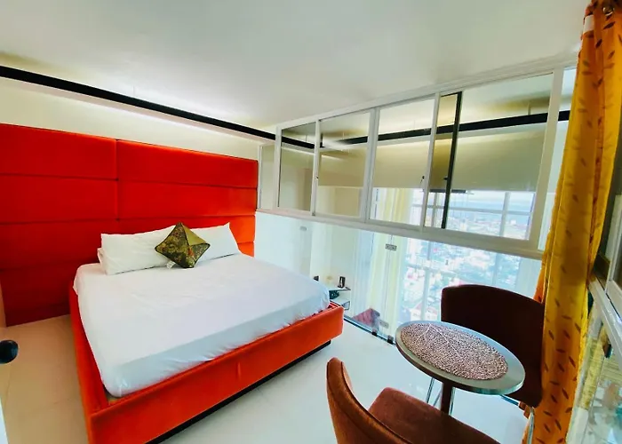 2316 Two Bedroom Loft Type Unit Good For 10 Person *
